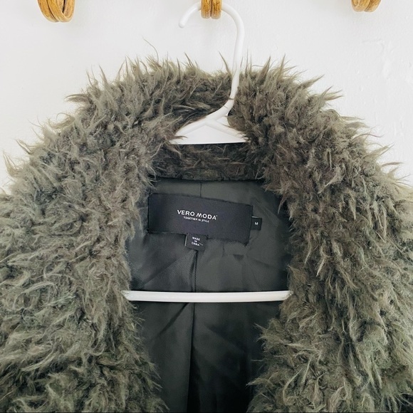 Vero Moda Green Fuzzy Faux Fur Open Front Double Breasted Jacket - Picture 4 of 5